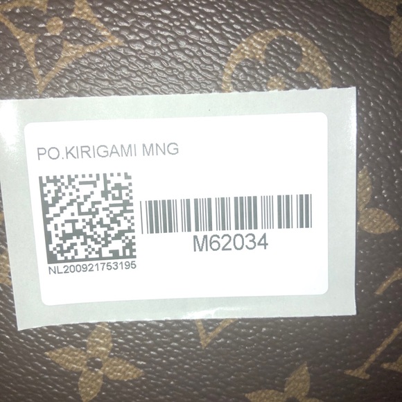 Authentic Louis Vuitton Small Pochette Kirigami - Picture 8 of 11